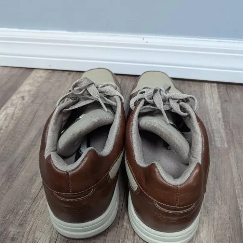 Size 9.5 - Reebok Daddy Yankee Beige/White/Brown - Picture 8 of 12